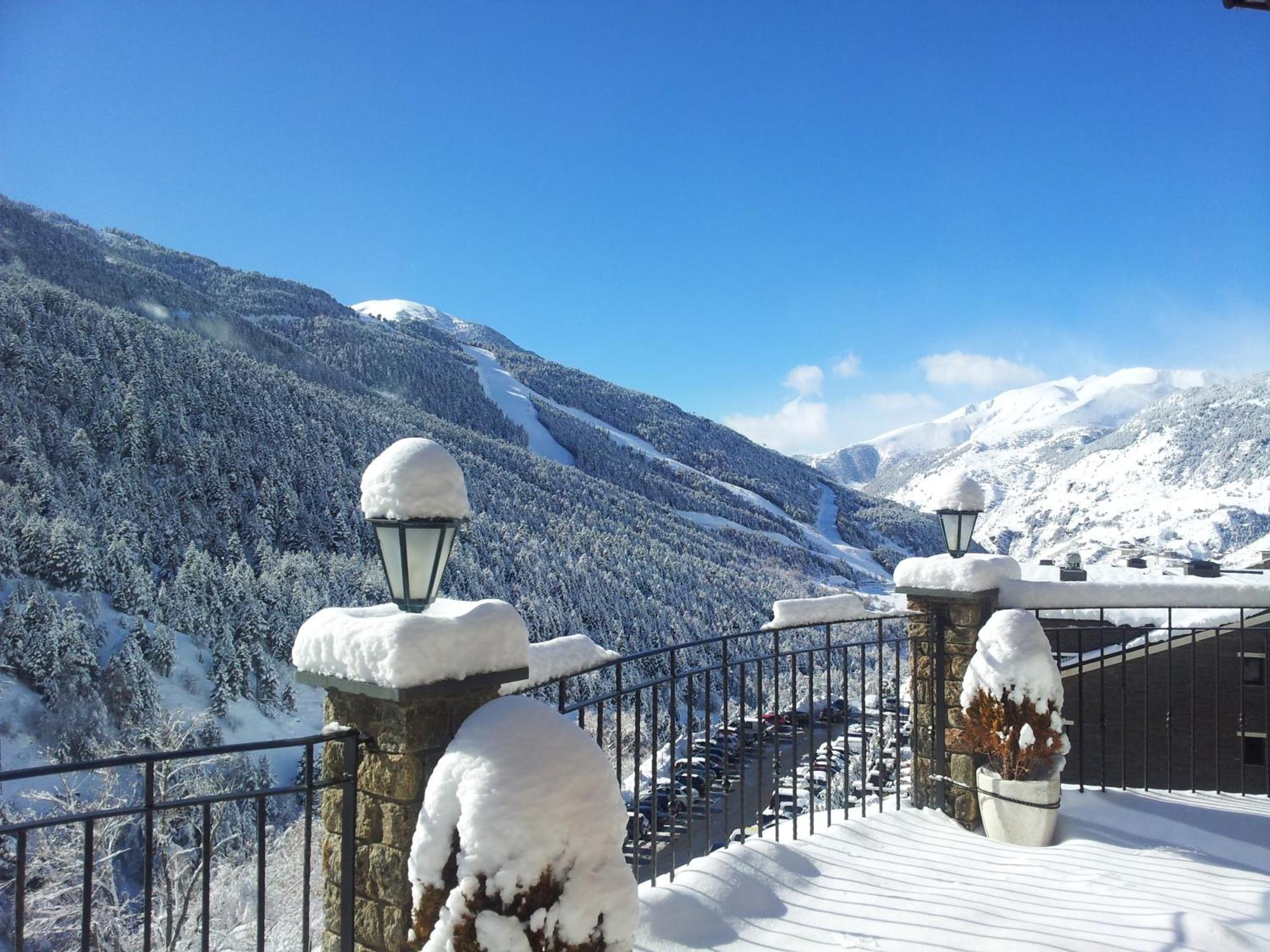 Apartaments Turistics Pirineu Soldeu Exterior foto