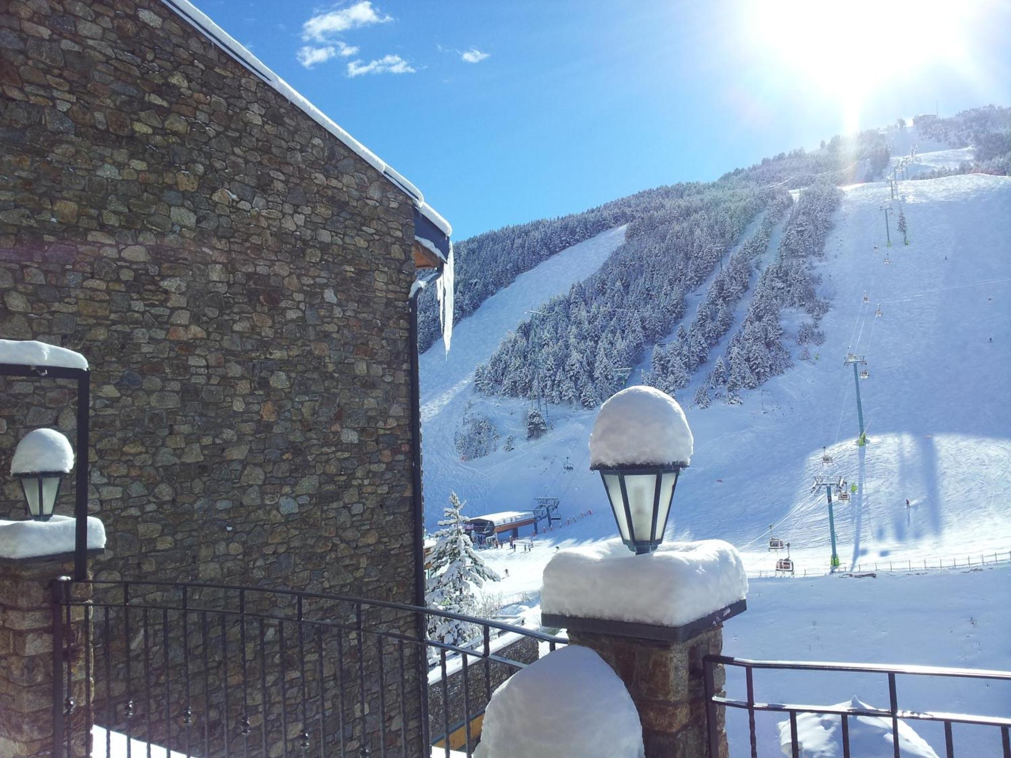 Apartaments Turistics Pirineu Soldeu Exterior foto